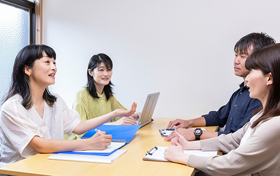 今日のスケジュールの確認の様子